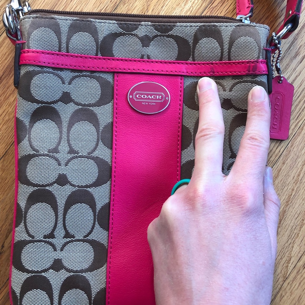 Coach Crossbody - Picture 3 of 8